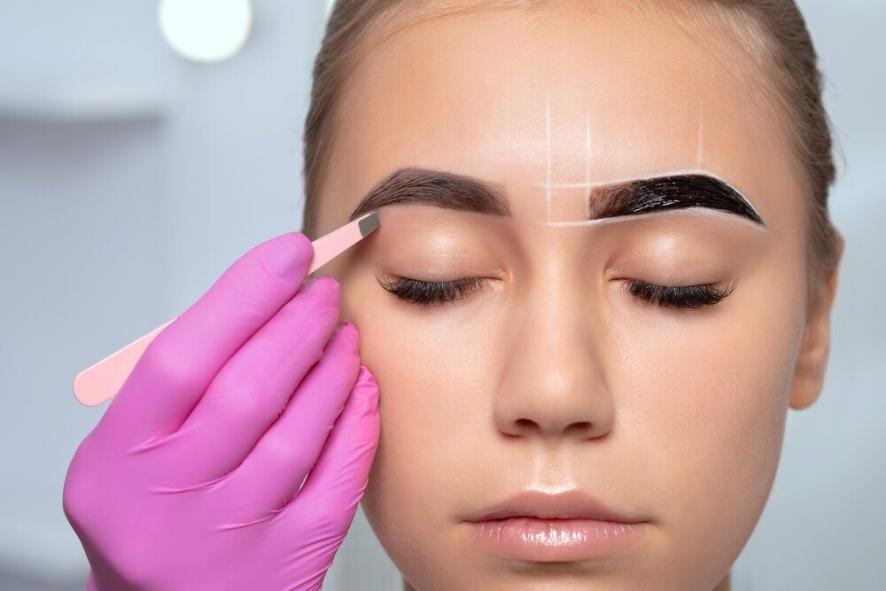 Procedure of Eyebrow tinting 