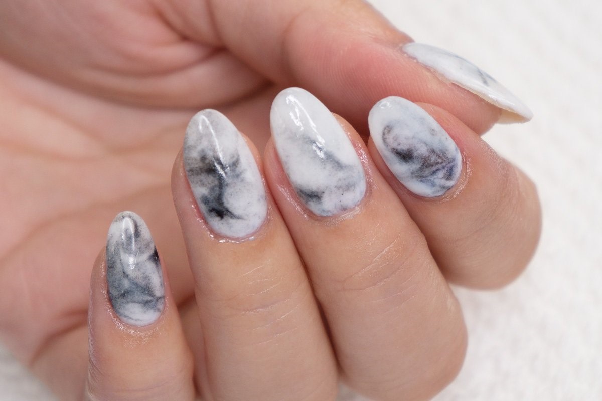 marble nail style